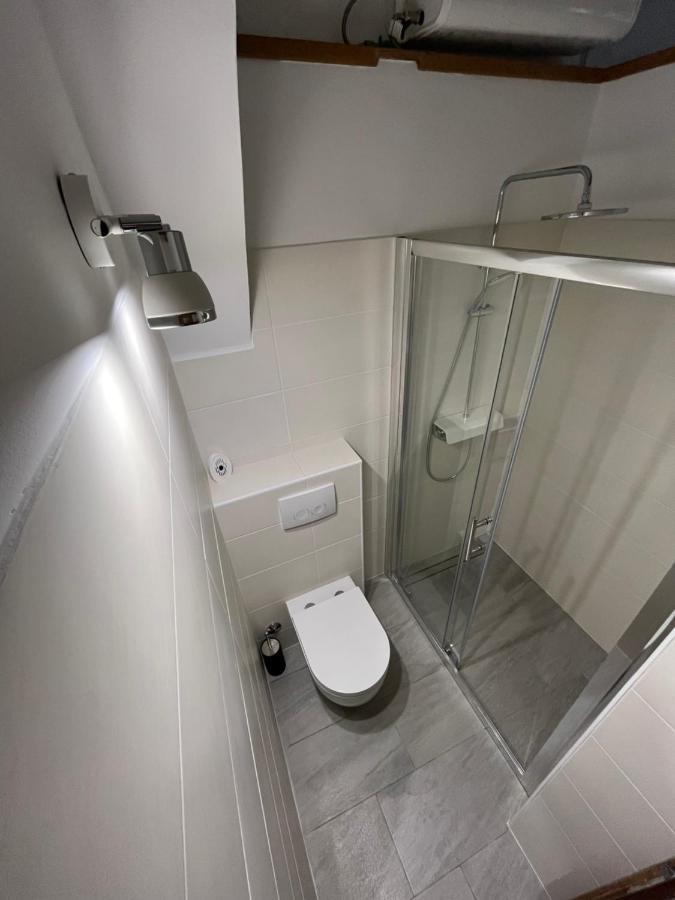 Galera I Apartma *
